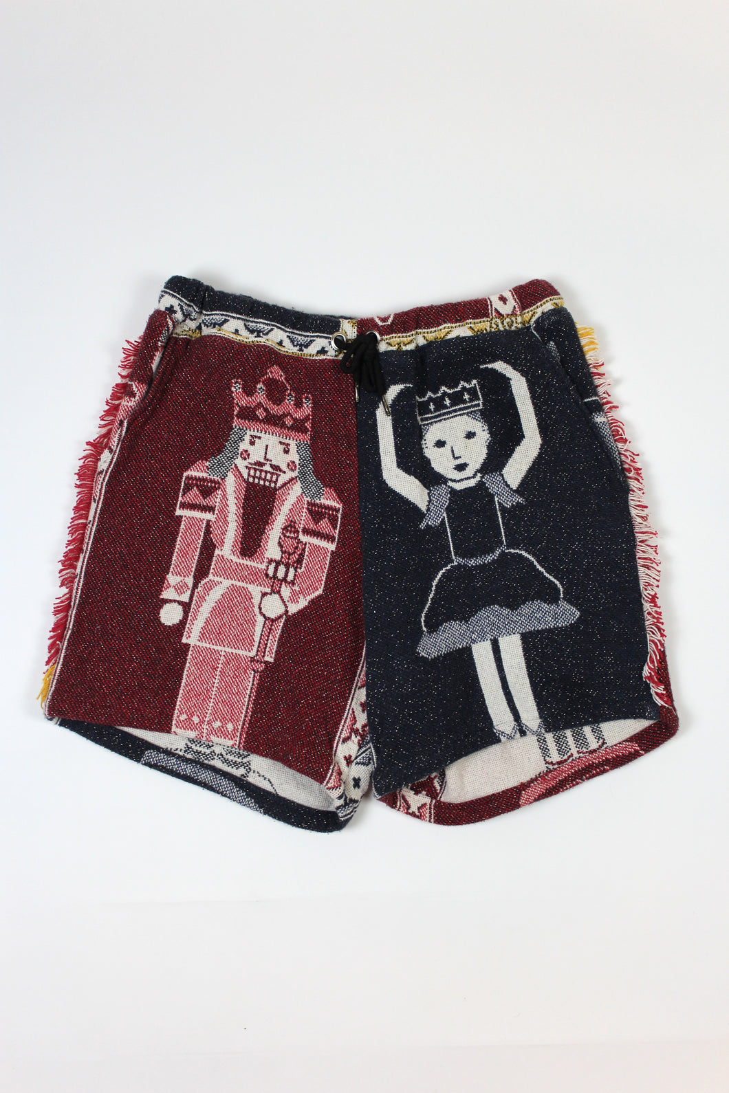 NUTCRACKER SHORTS